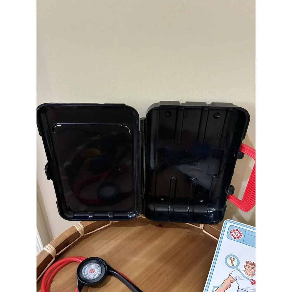 2002 Vintage Fisher Price Rescue Heroes Medical Doctors Play Kit